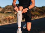 Compressport R2 Oxygen Calf Sleeves White / Nebel Grey