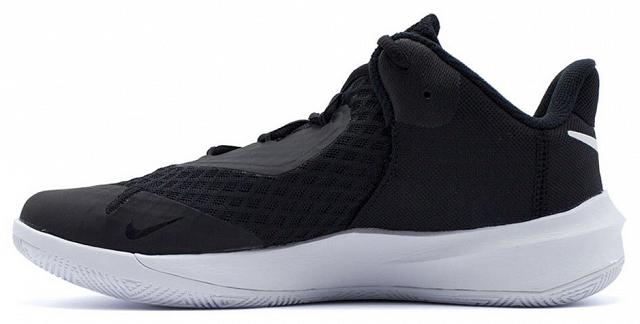 Nike Zoom Hyperspeed Court Black / White